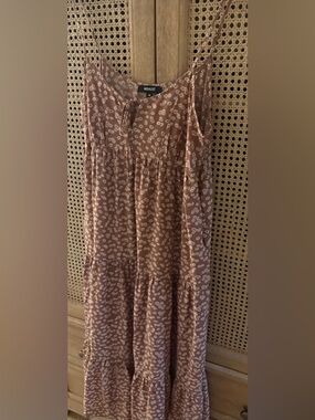 Wishlist Mauve Floral Tiered Maxi Dress